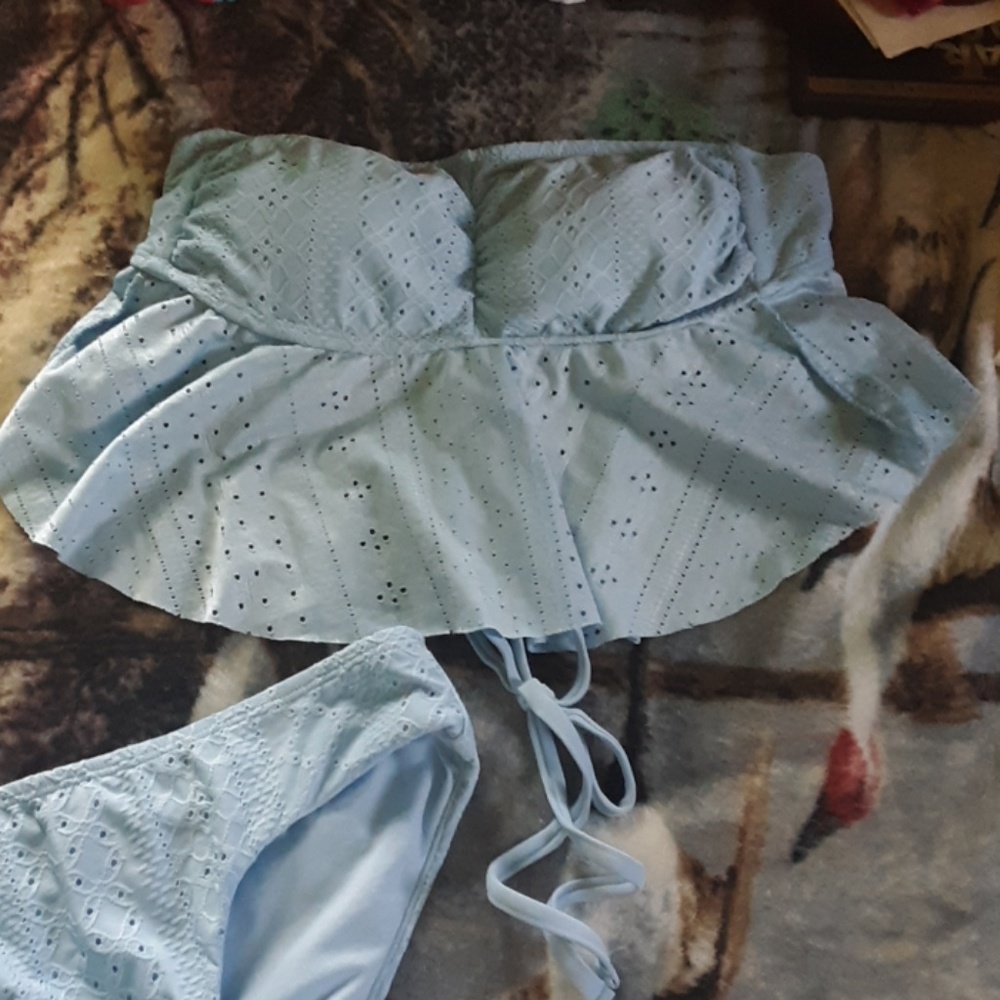 *NWT* XHILARATION M 2 piece baby blue bikini